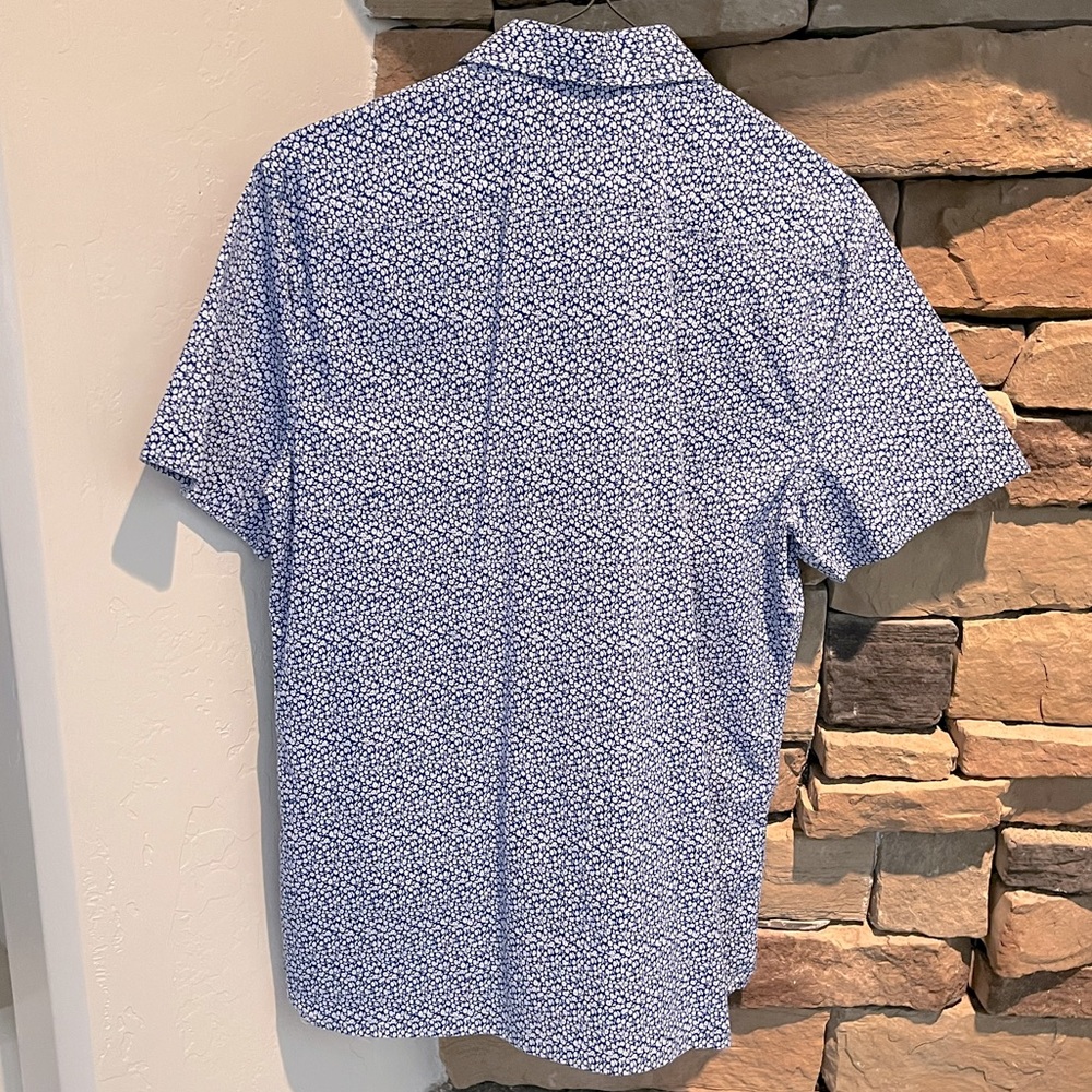 Perry Ellis Collared Shirt - Picture 2 of 11